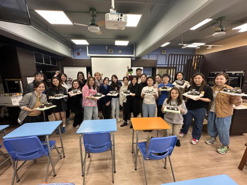 Making Christmas Tree Cakes
