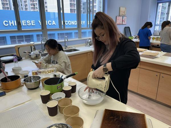 製作聖誕樹幹蛋糕