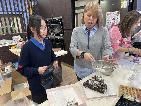 製作聖誕樹幹蛋糕