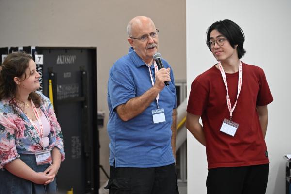 短宣隊到訪青中