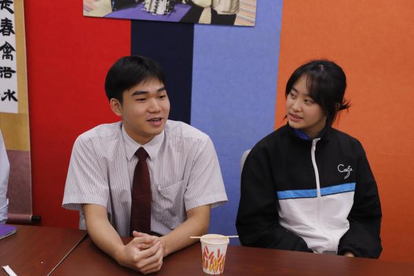 Principal Yan Chunxi from Xi'an No. 30 Secondary School visited Ching Chung