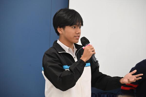 Welcome World YMCA Executive Committee Members to Chinese Y.M.C.A. Secondary School