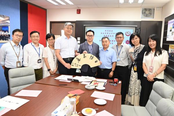 2024 Principal Yan Chunxi from Xi'an No. 30 Middle School visited Ching Chung