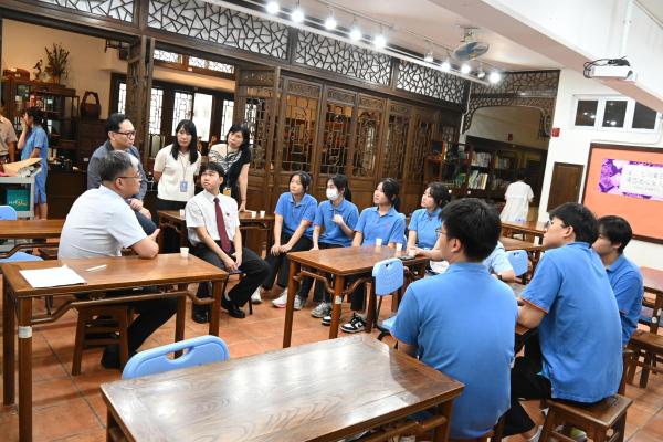 2024 Principal Yan Chunxi from Xi'an No. 30 Middle School visited Ching Chung