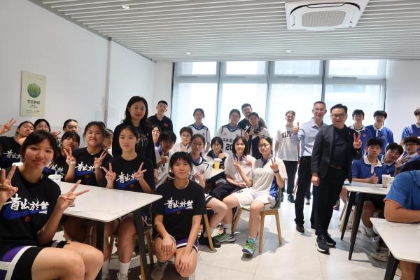 Visit to Shenzhen Senior High School (High School Campus)