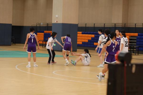 Visit to Shenzhen Senior High School (High School Campus)