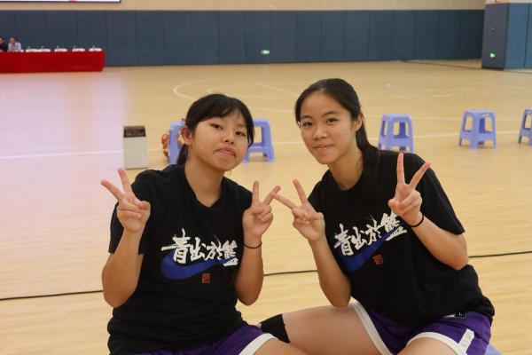 Visit to Shenzhen Senior High School (High School Campus)