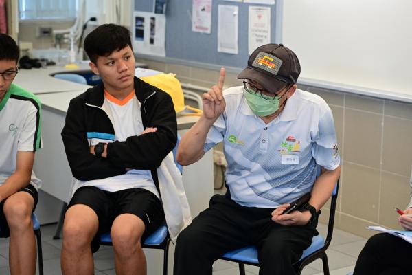 校友會「漫談點滴情」