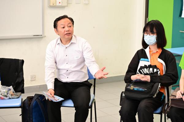 校友會「漫談點滴情」