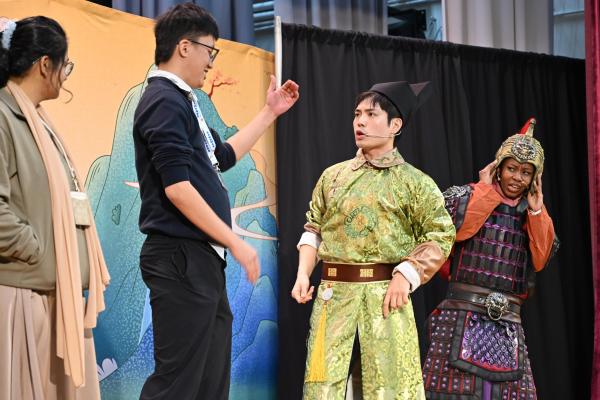 English Drama Show "Mulan"