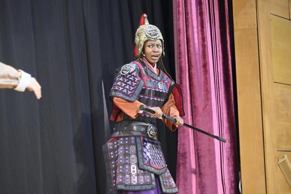 English Drama Show "Mulan"