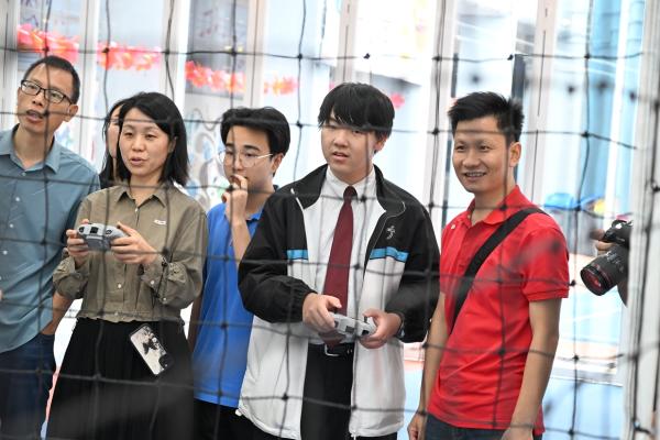 廣東省中學教師交流團訪校