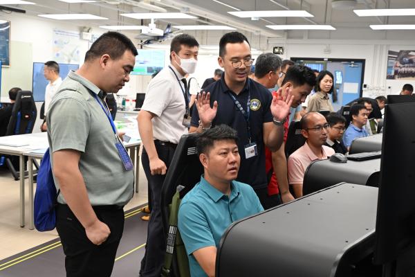 廣東省中學教師交流團訪校