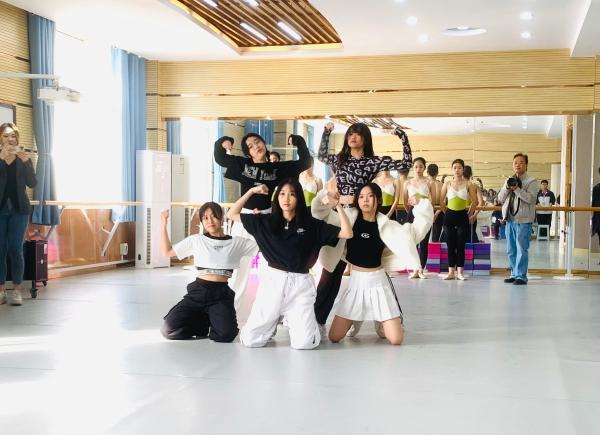 2023 Xi’an Sister School Cultural Exchange Tour 