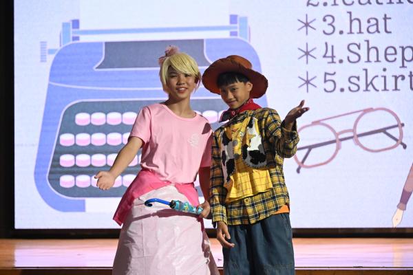 S2 書中角色Catwalk show