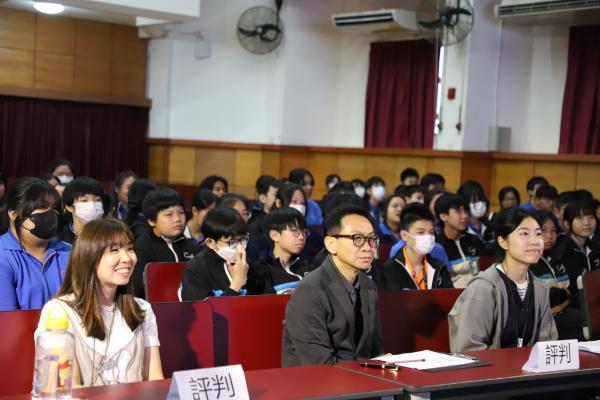 S2 書中角色Catwalk show