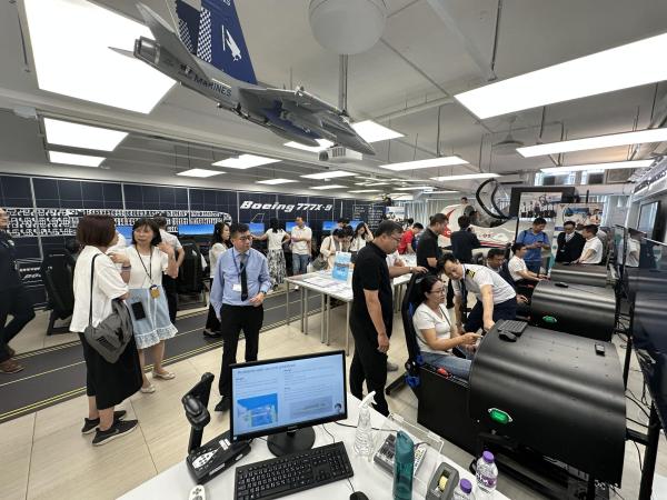 廣東省中學教師交流團訪校