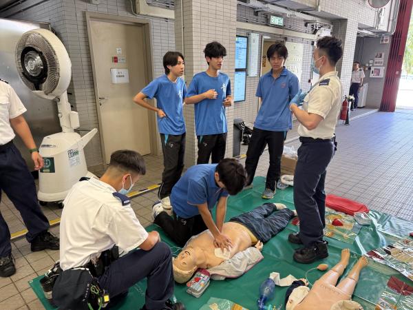 S4新高中體育科:「參觀流浮山救護站：體驗活動」