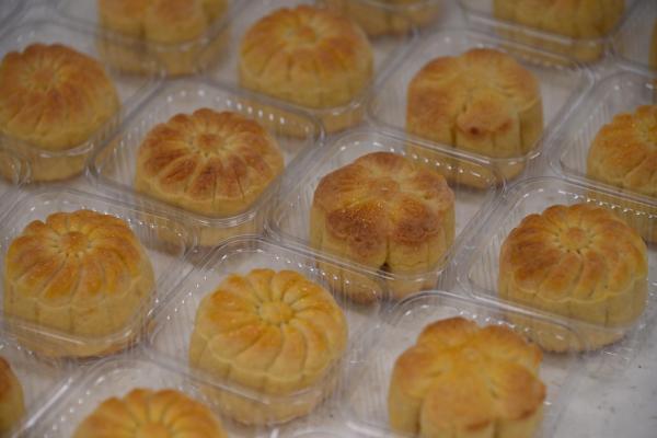 Mid-Autumn Festival Parent-Child Mooncake Workshop