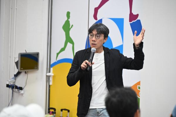 Teaching Parents to Be Parents – Ben Sir with You: Shall We Play